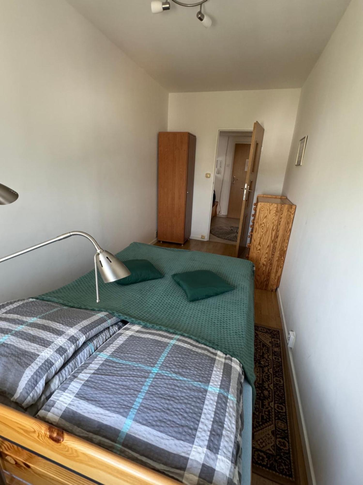Wygodny Apartament Dla Rodziny 3-5 Osobowej Apartman Varsó Kültér fotó